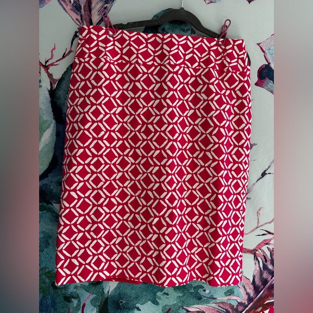 🌸 NWT Liz Claiborne Pink White Geometric Pencil Skirt Size 4